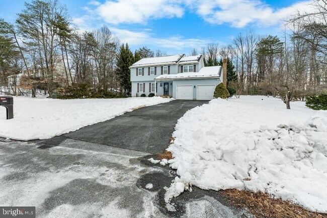 Foto del edificio - 8009 Frontier Dr