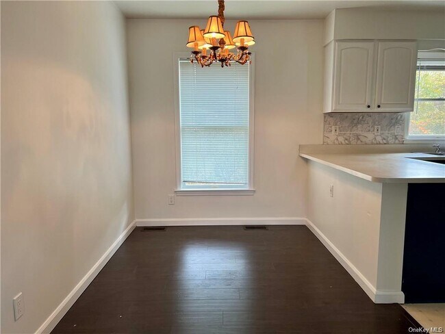 Building Photo - 468 Plattekill Ardonia Rd