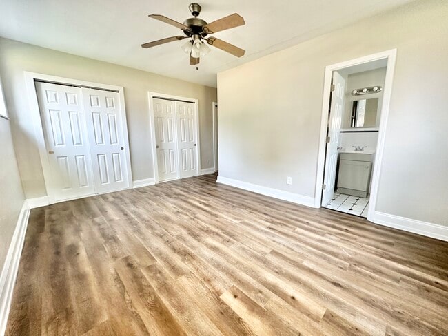 Waldorf 2-Bed 2-Bath - Waldorf Park Apartments