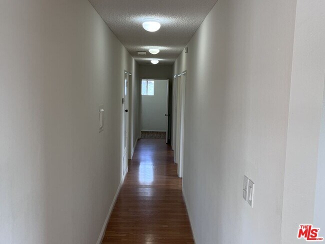 Foto del edificio - 4547 166th St