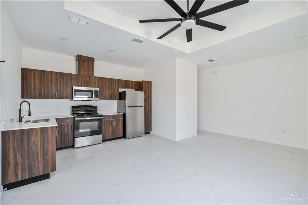 Foto principal - 5322 Vision St