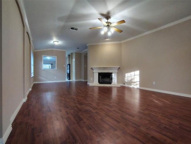 Foto del edificio - 2504 Hutton Ln