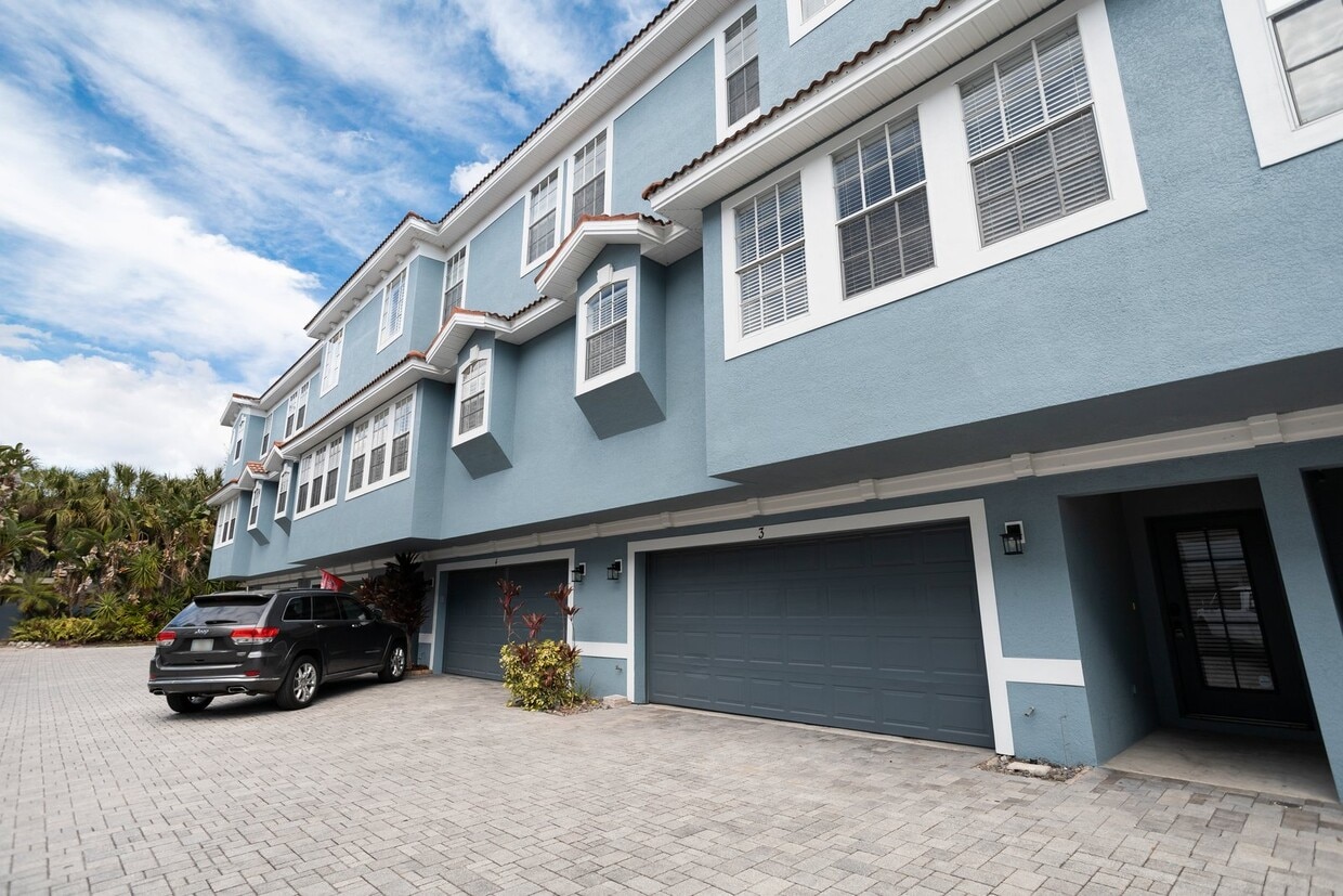 Photo - 3111 W De Leon St (Tampa, FL)