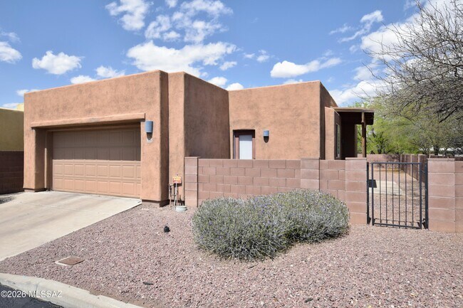 Foto del edificio - 2934 N Cardell Cir