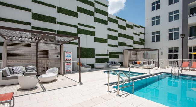 Foto del edificio - 4400 NW 87th Ave