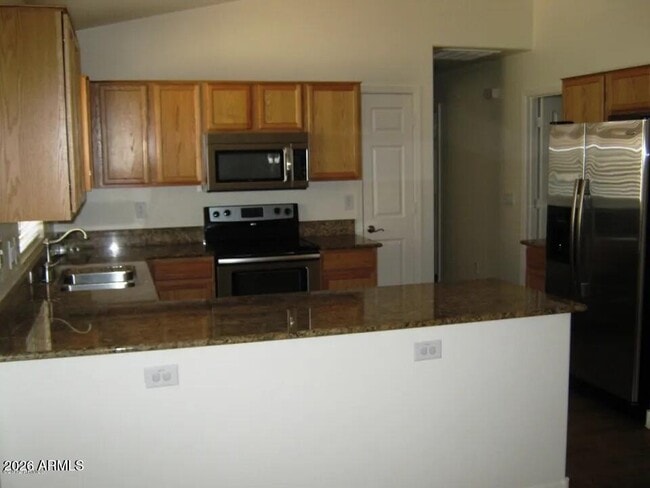 Foto del edificio - 43283 W Cowpath Rd