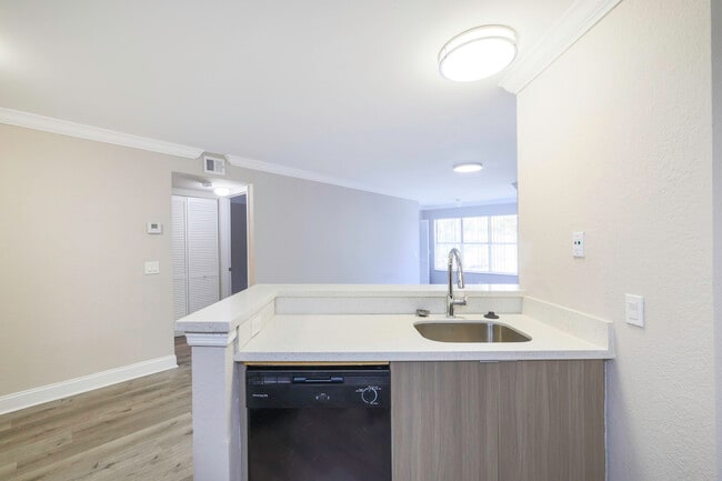 Building Photo - 927 Siesta Key Blvd