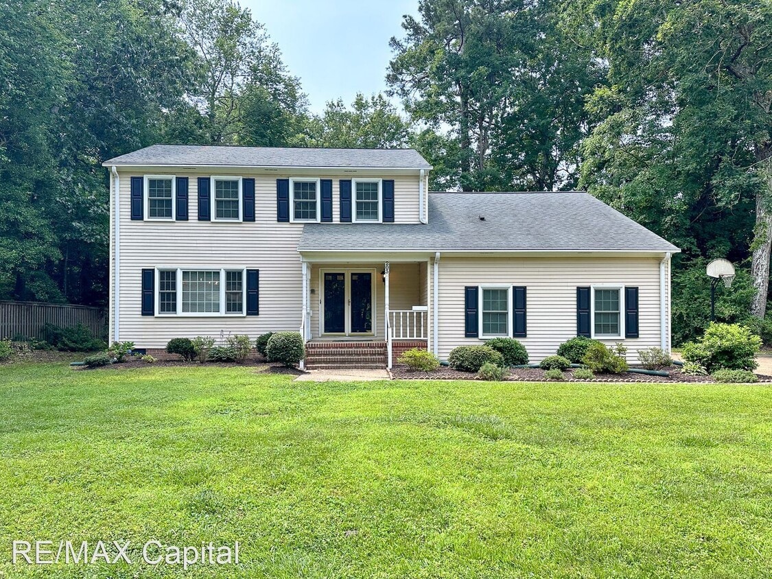 4 br, 2.5 bath House 203 KENMAR DRIVE House for Rent in Yorktown