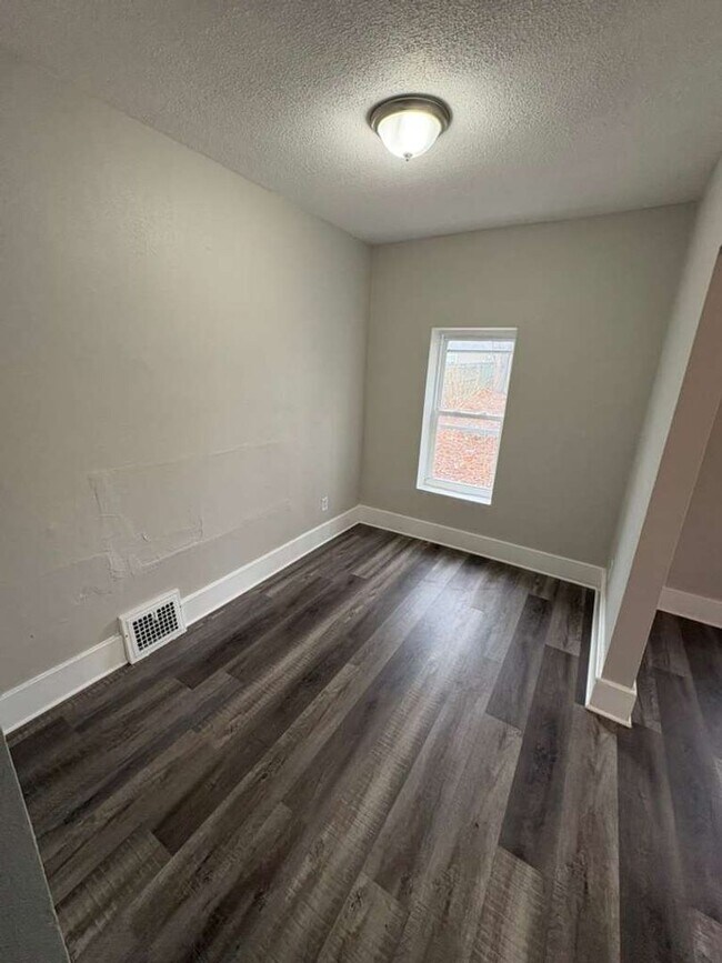 Foto del edificio - 133-135 W Jackson St, Painesville, OH 44077