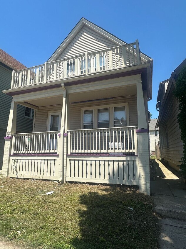 Foto principal - 824 E Wright St