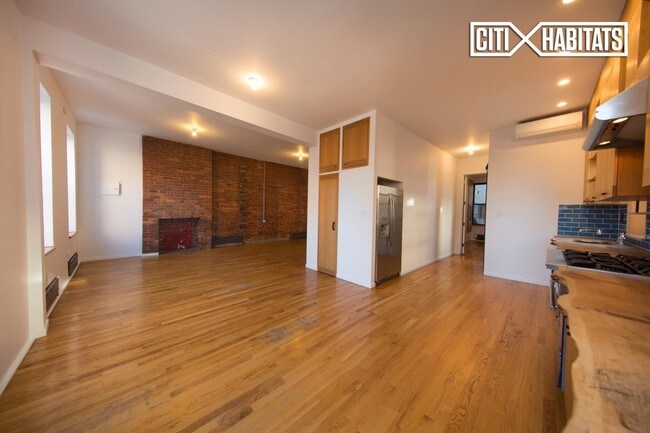 Foto del edificio - 68 N 3rd St