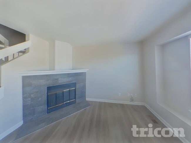 Building Photo - 3928 Smoke Tree Dr