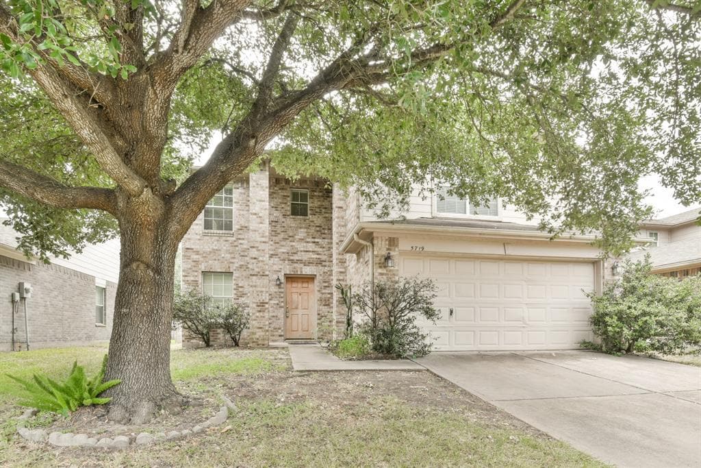 Primary Photo - 5719 Clerkenwell Dr