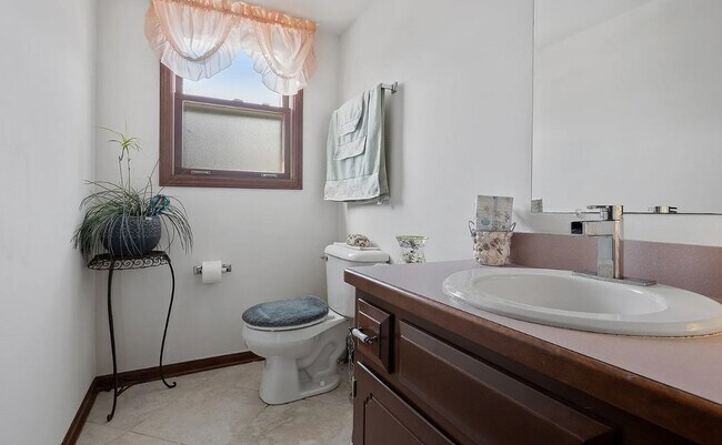 Foto del edificio - 2311 Messines Ridge Ct