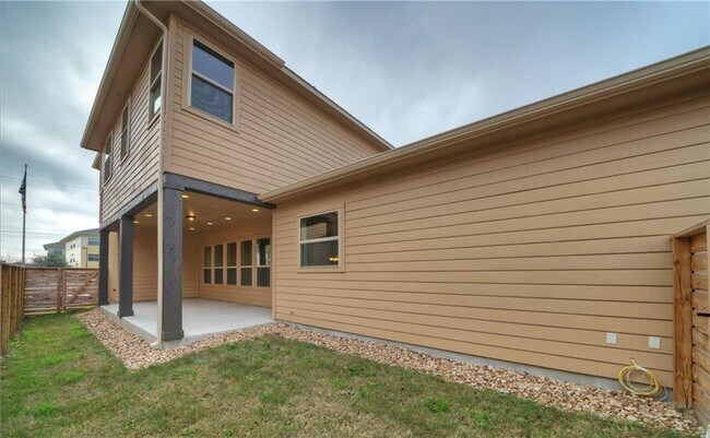 Foto del edificio - 1606 Frontier Valley Dr