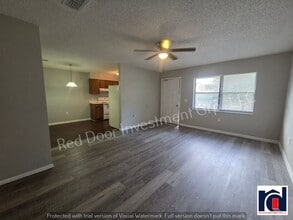 Building Photo - 3831 NE 41st St