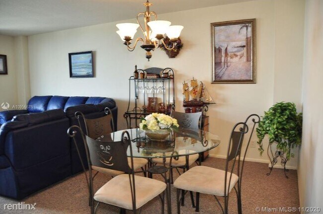 Building Photo - 1 br, 1.5 bath Condo - 1900 N Ocean Blvd