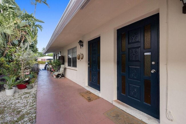 Building Photo - 4649 Bougainvilla Dr
