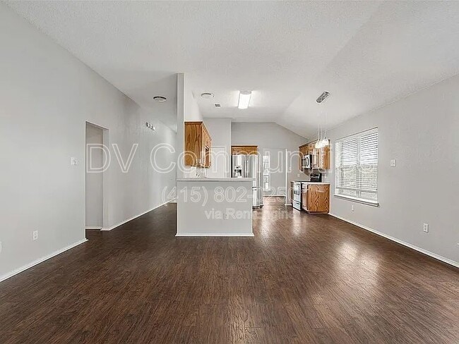 Building Photo - 824 Bridle Trail