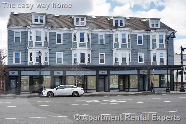 Building Photo - 166 Broadway