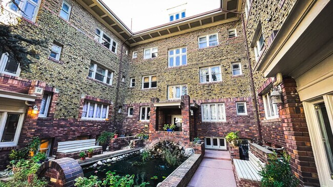 Foto del edificio - 1 Bedroom 1 bath Condo in Historic SLC building!