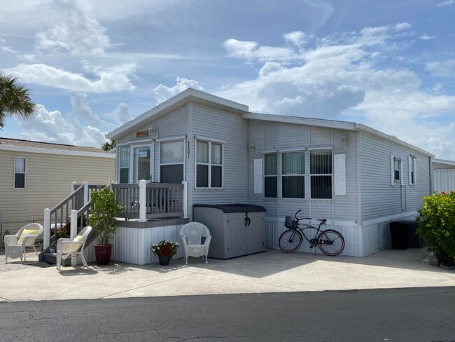 Building Photo - 5301 Beach Blanket Cir