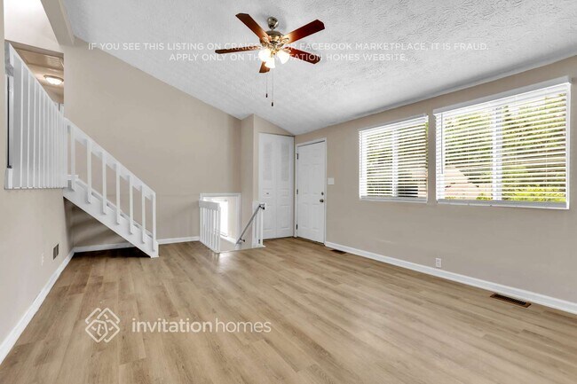 Foto del edificio - 5230 Long Green Ln