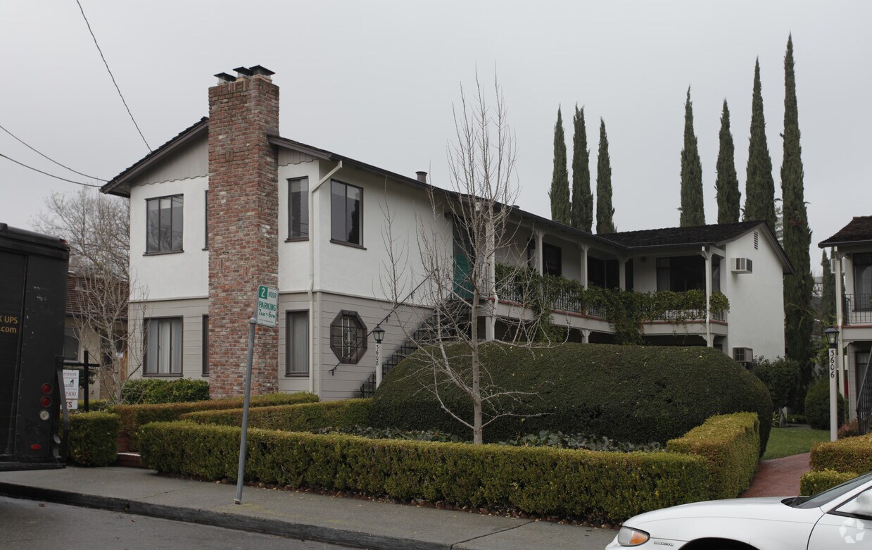 Foto principal - 3608 Bickerstaff Rd