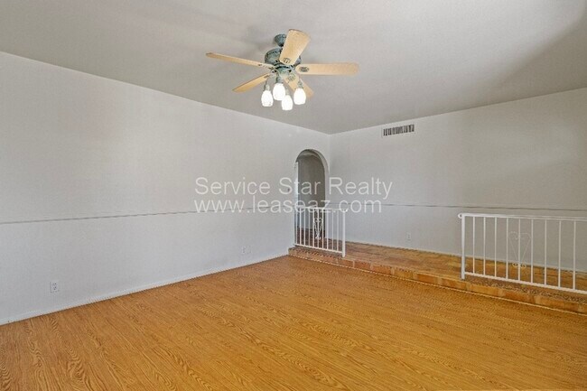 Foto del edificio - 1422 E Yucca St