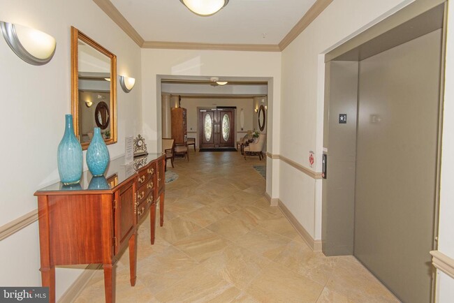 Foto del edificio - 8609 Wintergreen Ct