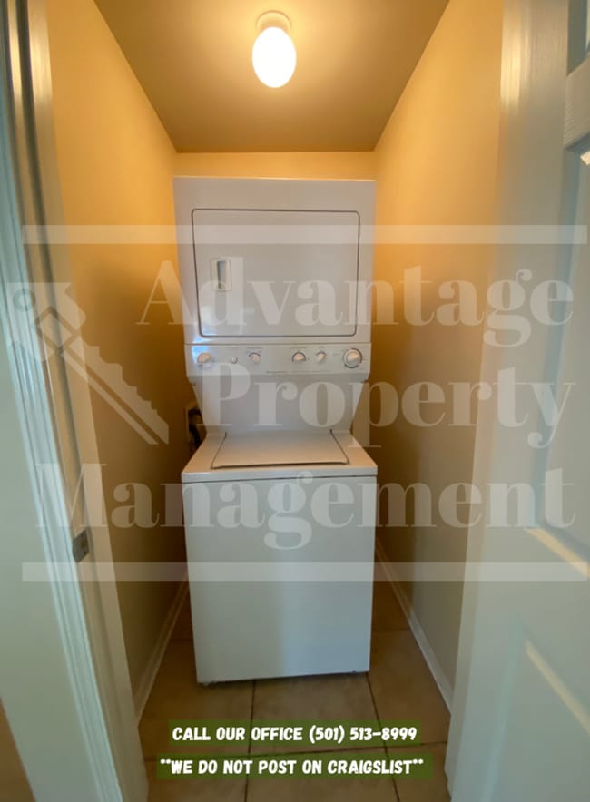 Foto del edificio - 1136 N Ash St