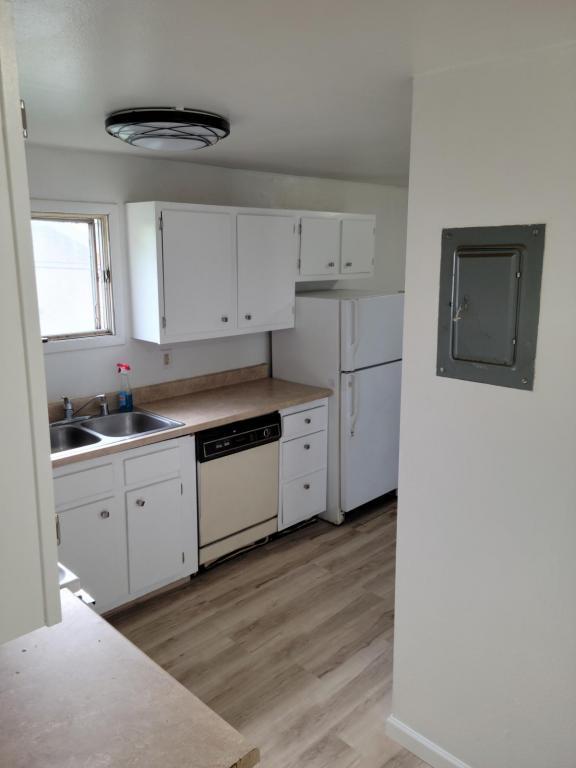 Foto del edificio - 2213 Lathrop St