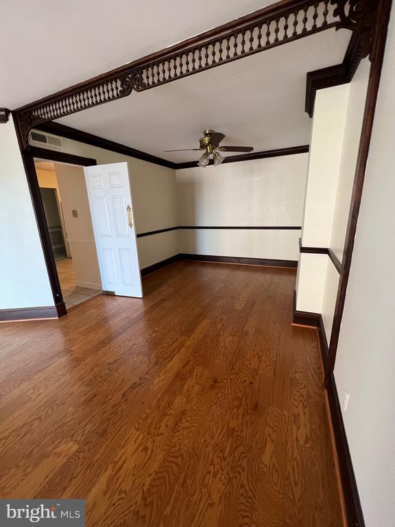 Building Photo - 3800 Fairfax Dr