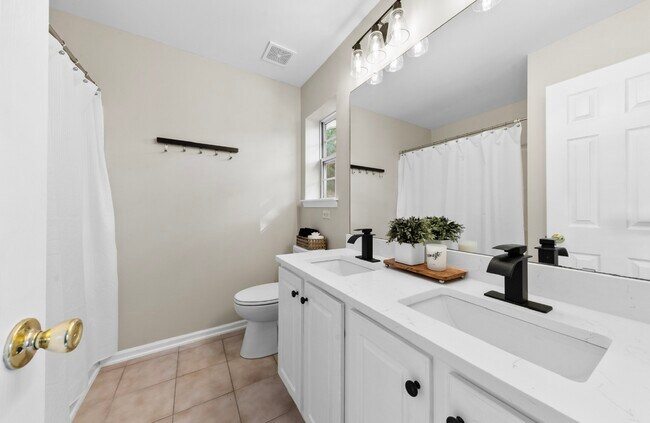 Foto del edificio - 12536 Hennigan Place Ln