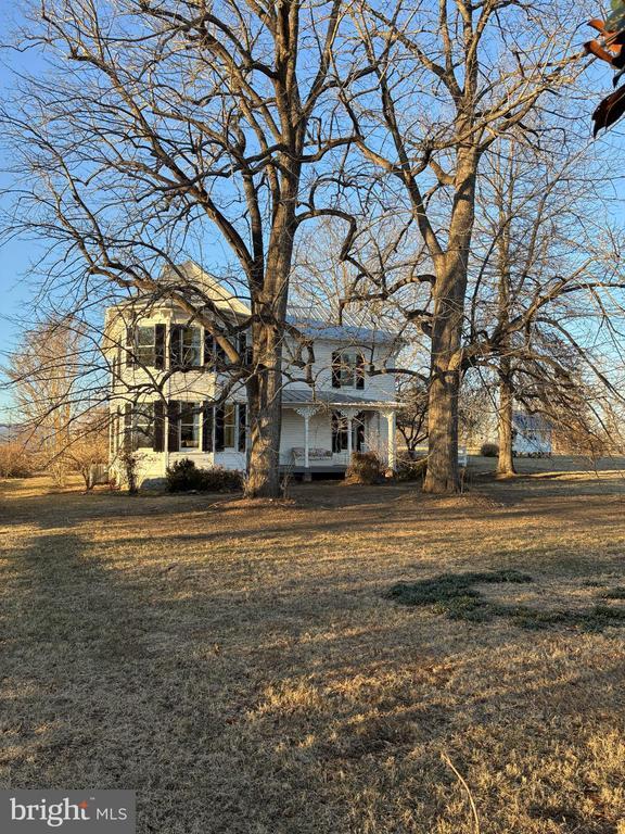 Building Photo - 873 Hawlin Rd