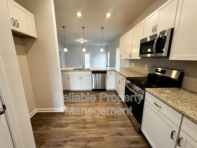 Building Photo - 110 Shooting Star Ln