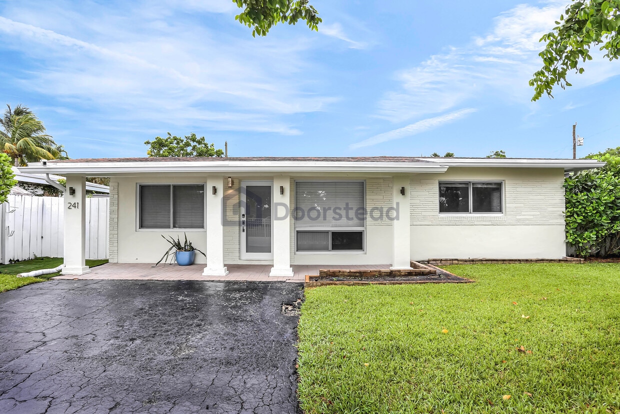 Primary Photo - 241 NE 48th Ct