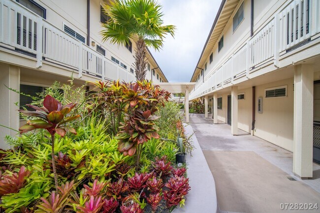 Foto del edificio - 1bd/1ba/1pkg Condominium in Koolau Vista |...