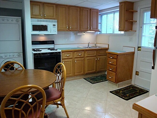 Foto del edificio - 3820 Orchard Rd SE -APT