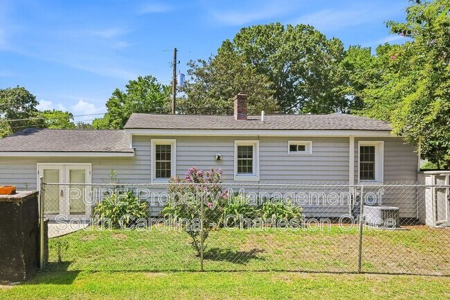 Building Photo - 1133 Brody Ave