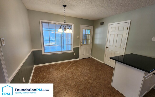 Foto del edificio - 7923 Carol Elaine Cir