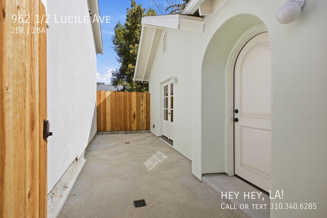 Foto del edificio - 962 1/2 Lucile Ave-