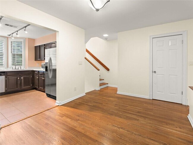 Foto del edificio - 206 6th St NE
