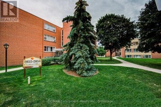 Building Photo - 2052-2052 Courtland Dr