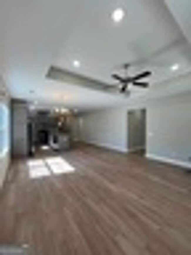 Building Photo - 206 Liz Moody Blvd