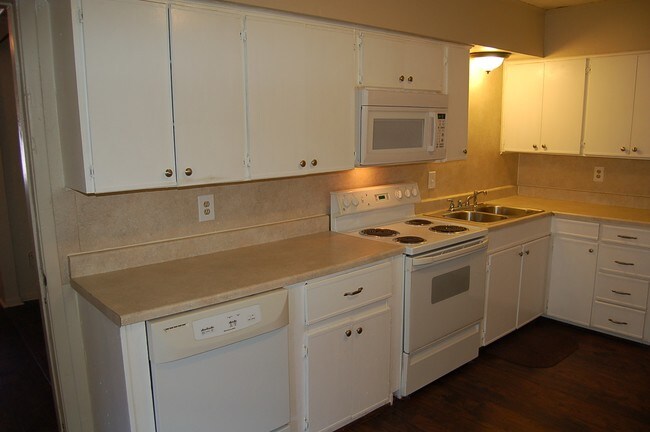 Building Photo - 1014 Glynn Dr