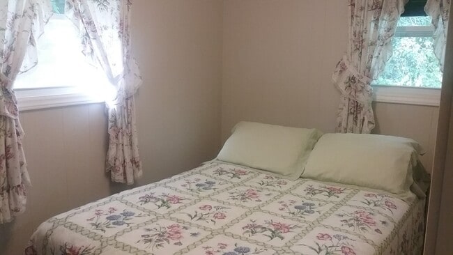 Building Photo - 460 Rabbit Hop Rd