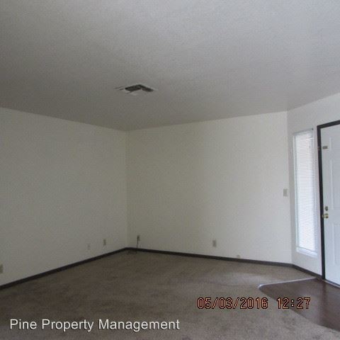 Building Photo - 833-843 July Way