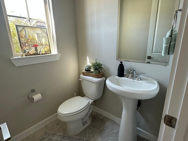 Foto del edificio - 122 Nightshade St