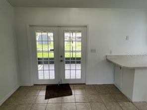 Building Photo - 20 Teak Run